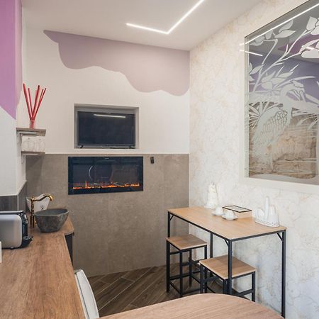Luxuite Spa Con Piscina E Jacuzzi Алберобело Екстериор снимка